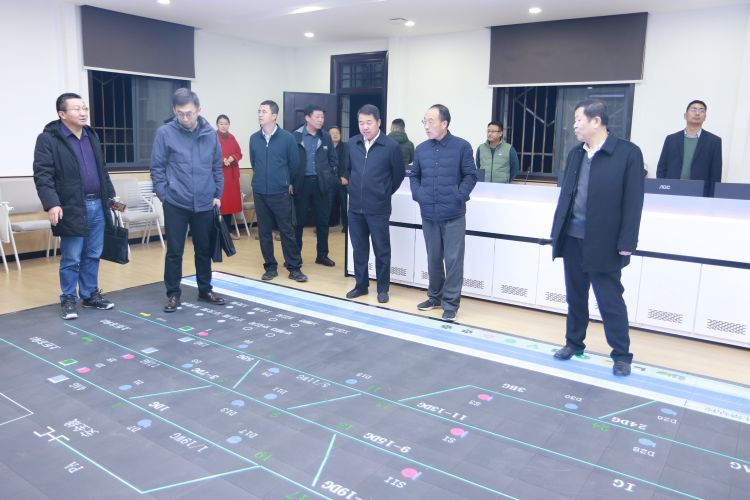 简篇-铁道运输专业委员会工作会议在beat365官网顺利召开